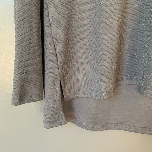 Halogen | NWOT Grey V-neck Oversized Baggy Long Sleeved Cozy Tee Shirt Too - Picture 3 of 5
